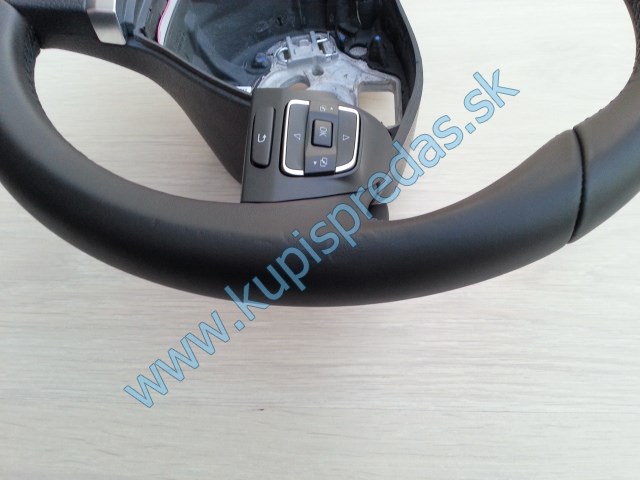 Volant s lopatkami sekvenčného radenia VW PASSAT CC / MULTIVAN T5 T6